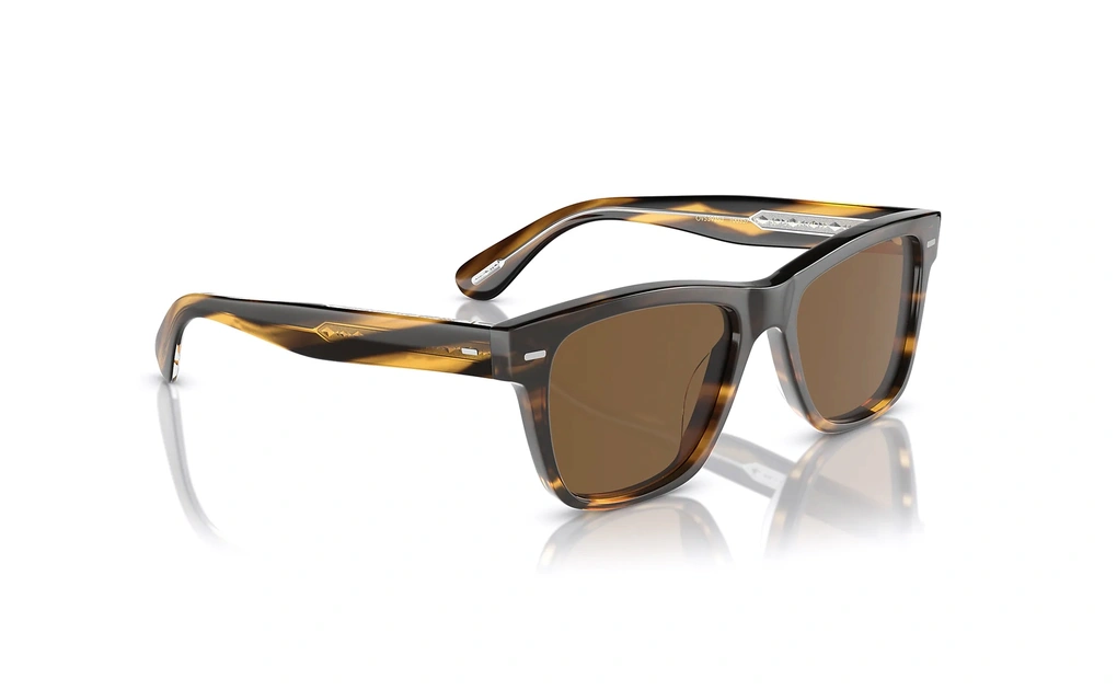 عینک آفتابی الیور پیپیلز فریم کائوچویی مربعی رنگ قهوه ای روشن و عسلی و عدسی قهوه ای - عکس از زاویه سه رخ