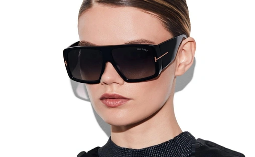 عینک آفتابی تام فورد قهوه ای هاوانا شیشه قهوه ای سایه روشن - دسته پهن - عکس با مدل خانم