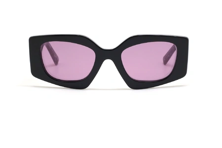 عینک مستطیلی و خاص پرادا با شیشه بنفش - عکس زاویه روبرو