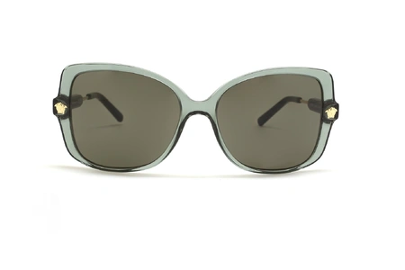 عینک آفتابی زنانه ورساچه فریم کائوچویی پروانه ای رنگ سبز شیشه ای و عدسی سبز - عکس از زاویه روبرو