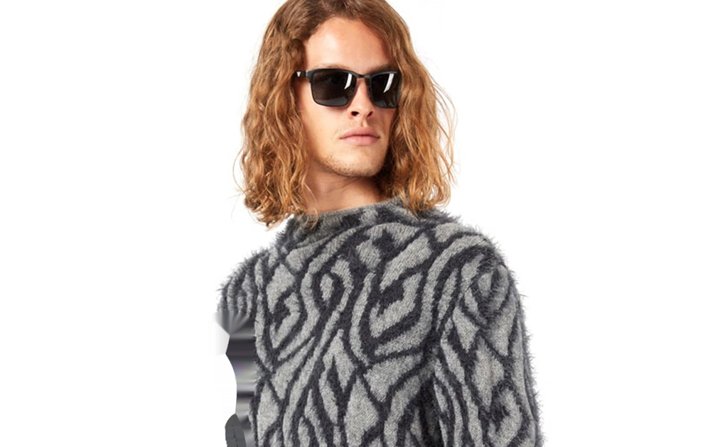 عینک آفتابی کلاب مستر امپریو آرمانی فریم مشکی مربعی عدسی دودی - عکس از مدل