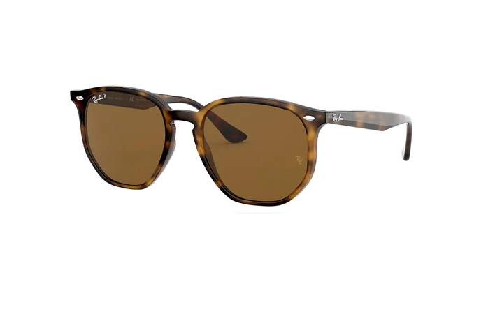 عینک آفتابی پلاریزه کائوچویی به رنگ قهوه ای هاوانا فریم چند وجهی،عدسی قهوه ای تیره - عکس از زاویه سه رخ