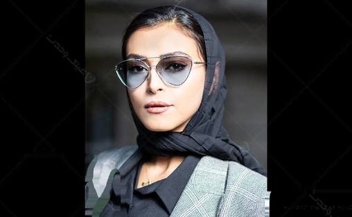 عینک آفتابی مثلثی بدنه نقره ای