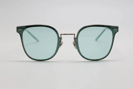 عینک آفتابی اوسه مدل OS2618 با کد رنگ 01 زاویه رو به رو - عکاسی شده توسط اپتیک وحدت