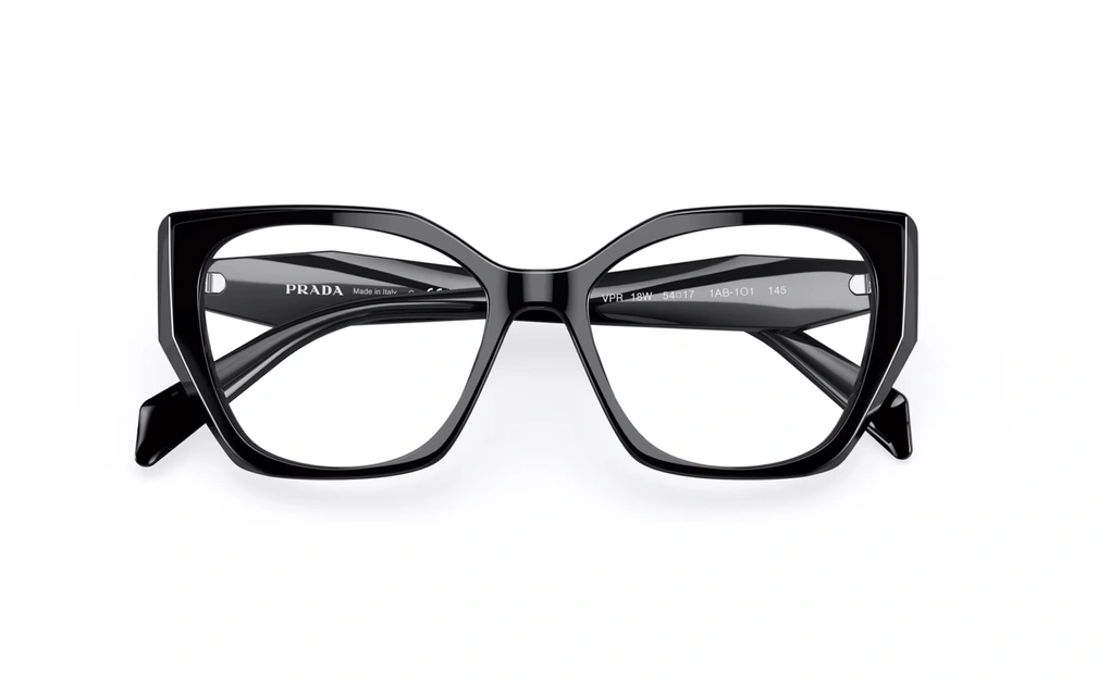 عینک طبی پرادا فریم کائوچویی گربه ای رنگ مشکی - عکاسی وحدت - زاویه بالا