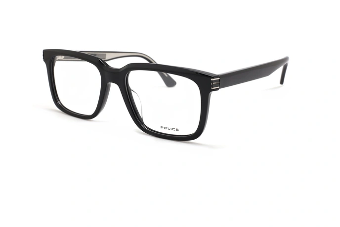 عینک طبی پلیس فریم کائوچویی مربعی ضخیم مشکی - عکس از زاویه سه رخ 