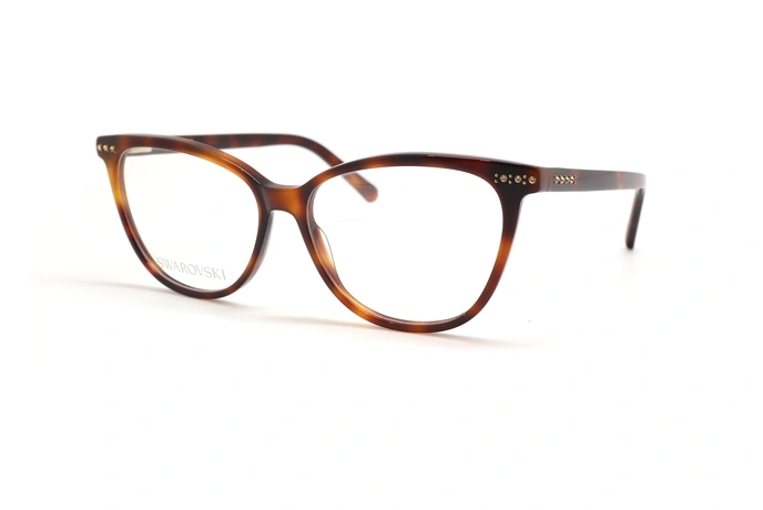 عینک طبی زنانه سواروسکی فریم کائوچویی گربه ای رنگ قهوه ای هاوانا - عکس از زاویه سه رخ 