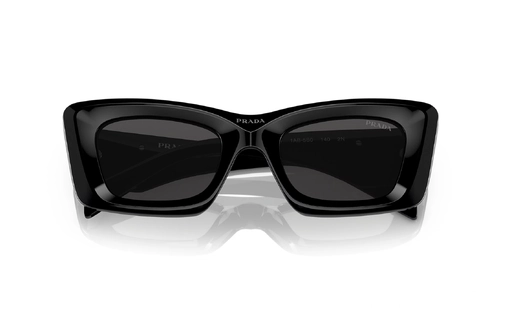 عینک آفتابی گربه‌ای پرادا مدل SPR13Z - عکس از زاویه بسته عینک