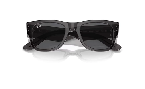 عینک آفتابی مگا ویفرر ریبن مدل RB0840 فریم مشکی شیشه ای و عدسی خاکستری - عکس از زاویه بسته عینک