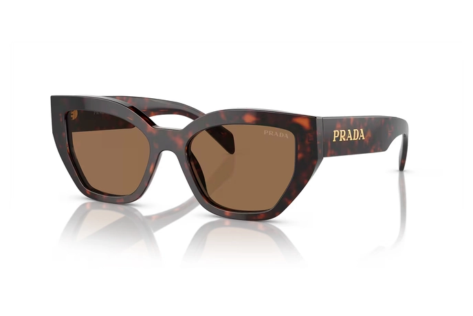 عینک آفتابی پروانه‌ای پرادا - قهوه‌ای هاوانا و عدسی قهوه‌ای- زاویه سه‌رخ