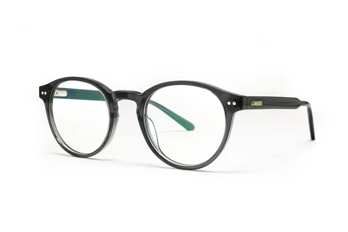 عینک طبی لومیر با بدنه طوسی- زاویه سه رخ