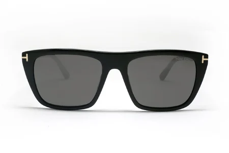 عینک آفتابی کائوچویی مشکی تام فورد - زاویه روبرو