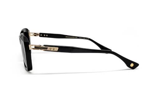 عینک آفتابی دیتا مدل Grandmaster nine dts464 بدنه مشکی و طلایی و عدسی دودی سایه روشن - زاویه کنار