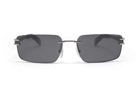 عینک آفتابی مسطتیلی شوپارد با عدسی دودی - عکس از زاویه روبرو