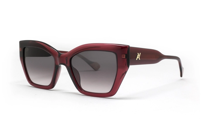 عینک آفتابی زنانه یاله آ YALEA SYA191 بدنه قرمز و عدسی دودی طیف دار - زاویه سه‌رخ